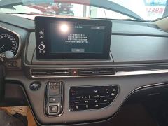 Honda Odyssey 2.0L e:HEV Luxury - ფოტო 12