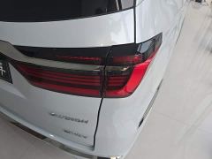 Honda Odyssey 2.0L e:HEV Luxury - ფოტო 7