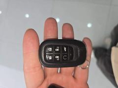 Honda Odyssey 2.0L e:HEV Luxury - ფოტო 8