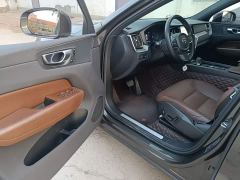 Volvo XC60 B5 AWD Smart Luxury Edition - ფოტო 15