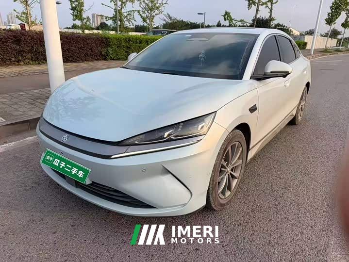 BYD Qin L EV 470KM Leading Edition