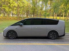 Li Auto Li Xiang MEGA Ultra - ფოტო 3