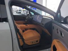 Li Auto i8 Standard Edition - фото 8