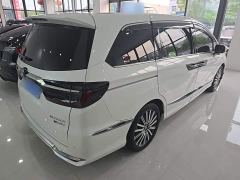 Honda Odyssey 2.0L e:HEV Premium - ფოტო 6