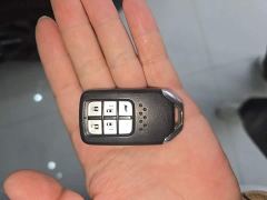 Honda Odyssey 2.0L e:HEV Premium - ფოტო 8