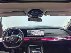 BMW 7 Series 735Li Luxury Package - ფოტო 13