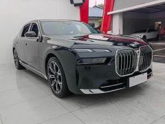 BMW 7 Series 735Li Luxury Package - ფოტო 3
