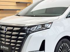 Denza D9 DM-i 970 AWD Flagship - фото 3