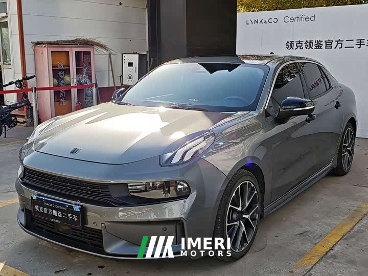 Lynk & Co 03 2.0T Diesel DCT Pro
