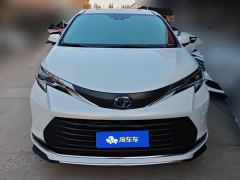 Toyota Sienna Dual-Engine 2.5L Comfort Edition - ფოტო 3