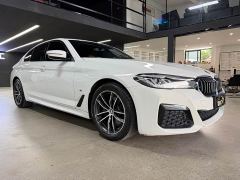 BMW 5 Series (Imported) 525i M Sport Package - ფოტო 3