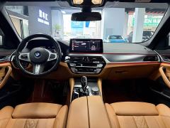 BMW 5 Series (Imported) 525i M Sport Package - ფოტო 6
