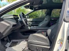 Deepal SL03 EREV 200km Max 2nd Anniversary Black Gold Knight Edition - ფოტო 4