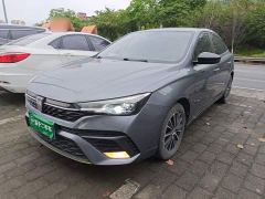 Roewe i5 1.5L CVT Black Gold Edition - ფოტო 1