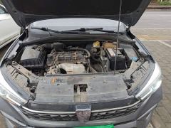 Roewe i5 1.5L CVT Black Gold Edition - ფოტო 19