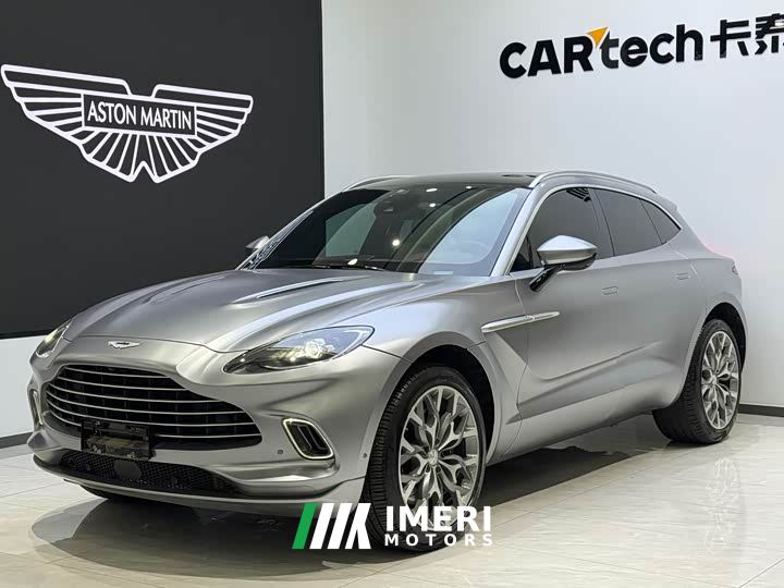 Aston Martin DBX 3.0T Straight-Six