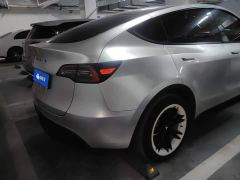 Tesla Model Y Standard Range RWD - ფოტო 3