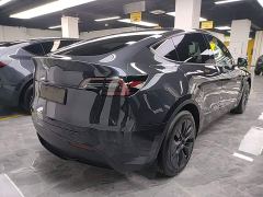 Tesla Model Y Rear-Wheel Drive - ფოტო 6