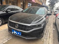 Volkswagen Passat 330TSI Luxury - ფოტო 2