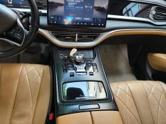 Denza D9 DM-i 1.5T 190km AWD Version 7 - ფოტო 19