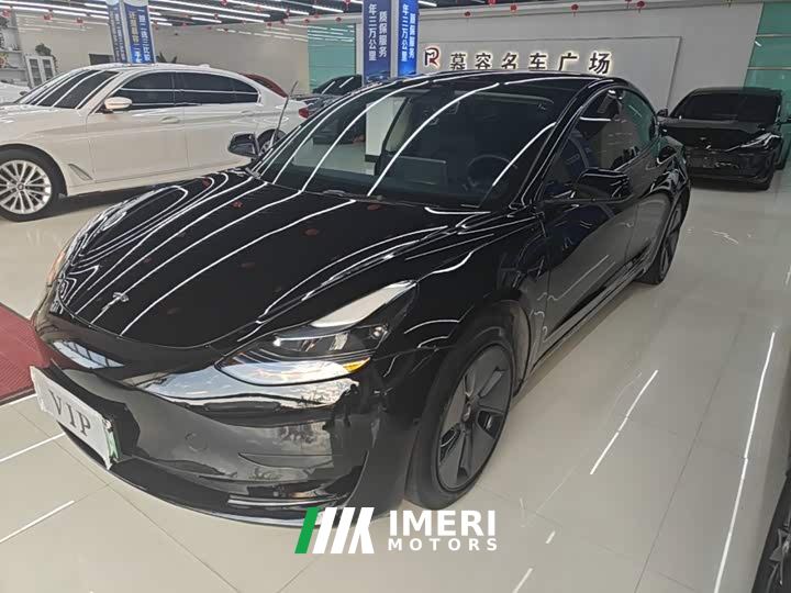 Tesla Model 3 Rear-Wheel Drive