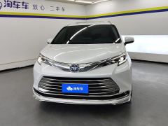 Toyota Sienna Dual-Engine 2.5L Comfort Edition - фото 3