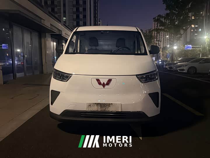 Wuling Yangguang 300km Practical Sealed Window Version 75kW - автомобиль из Китая