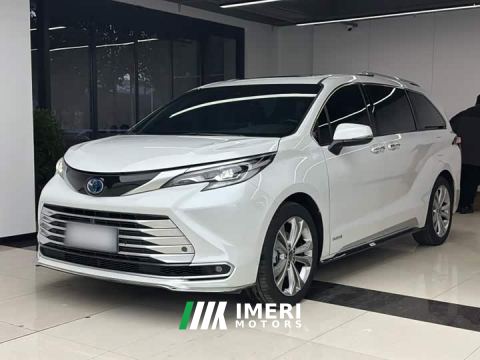 2024 Toyota Sienna 2.5L Hybrid Platinum Edition