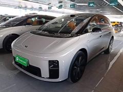 Li Auto i8 Standard Edition - photo 1