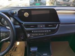 Lexus ES 300h F SPORT - photo 11