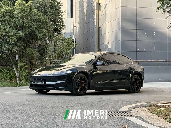 Tesla Model 3 Rear-Wheel Drive