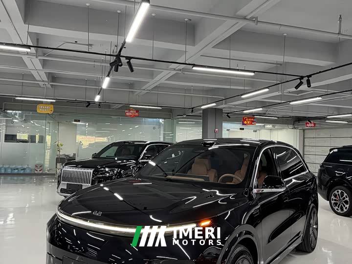Li Auto Ideal L8 Ultra