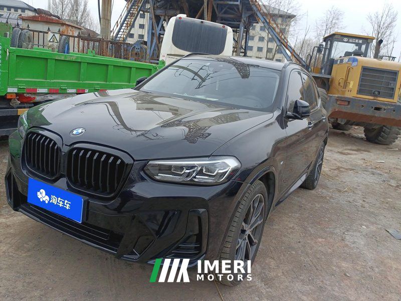 BMW X3 xDrive 30i Leading Edition M Spectacular Set