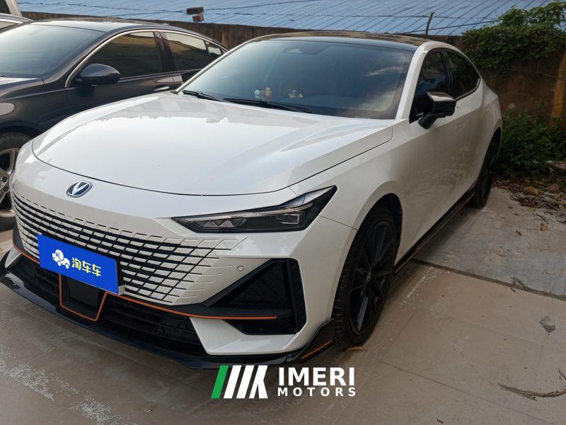 Changan UNI-V 1.5T Sport Edition - автомобиль из Китая