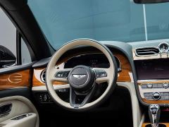 Bentley Bentayga 4.0T V8 Long Wheelbase - photo 12