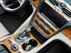 Bentley Bentayga 4.0T V8 Long Wheelbase - photo 16