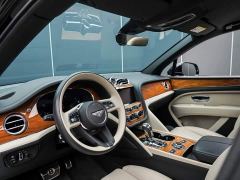 Bentley Bentayga 4.0T V8 Long Wheelbase - photo 6