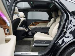 Bentley Bentayga 4.0T V8 Long Wheelbase - photo 9