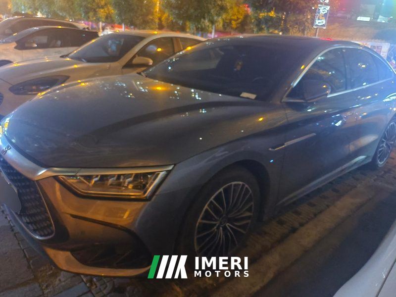 BYD Han DM-i 1.5T 121km Luxury Edition