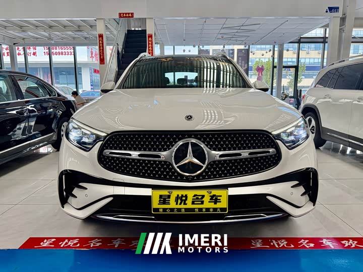 Mercedes-Benz GLC 300 L 4MATIC Luxury 5-Seater