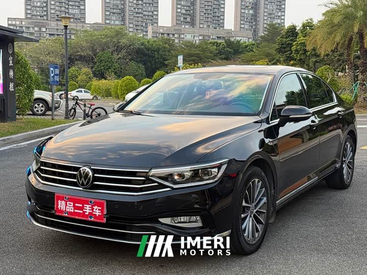 Volkswagen Magotan 330TSI DSG Luxury