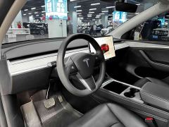 Tesla Model Y Rear-Wheel Drive - ფოტო 5