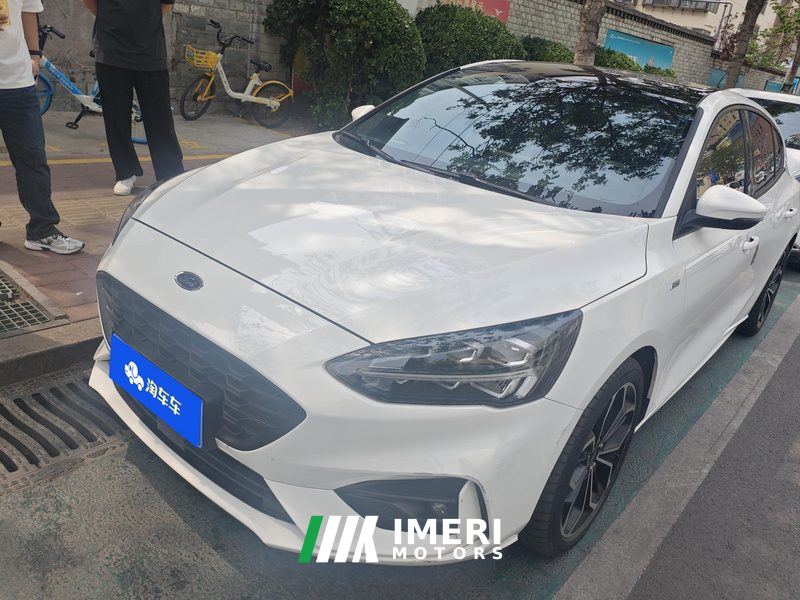 Ford Focus Hatchback EcoBoost 180 Automatic ST Line