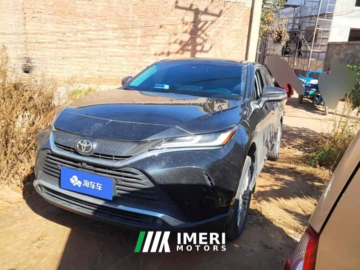Toyota Harrier 2.0L CVT FWD Premium Edition