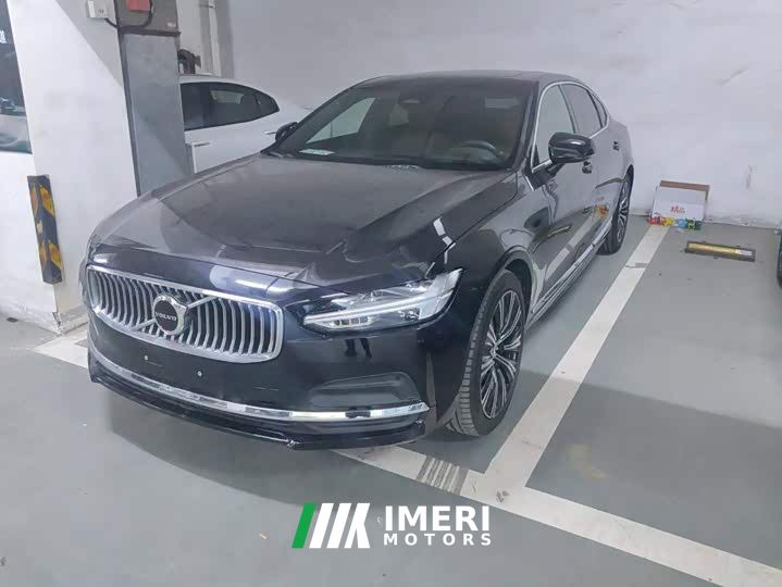 Volvo S90 B5 Smart Luxury Edition