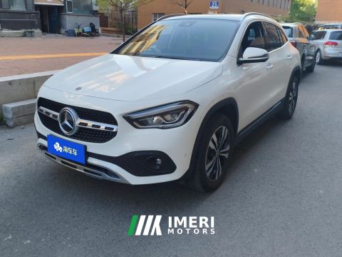2023 Mercedes-Benz GLA 220