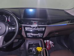 BMW X1 sDrive25Li Premier - ფოტო 17