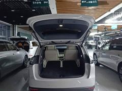 Li Auto i8 Standard Edition - фото 18