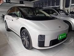 Li Auto i8 Standard Edition - фото 3