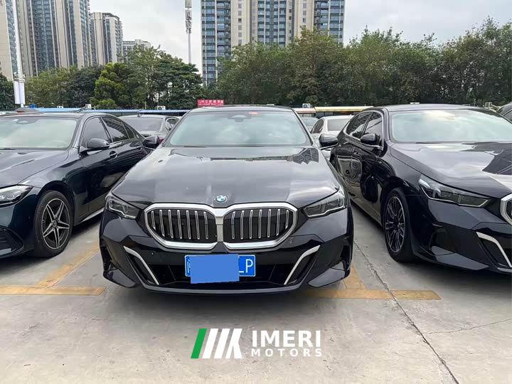 BMW 5 Series 525Li M Sport Package - ავტომობილი ჩინეთიდან